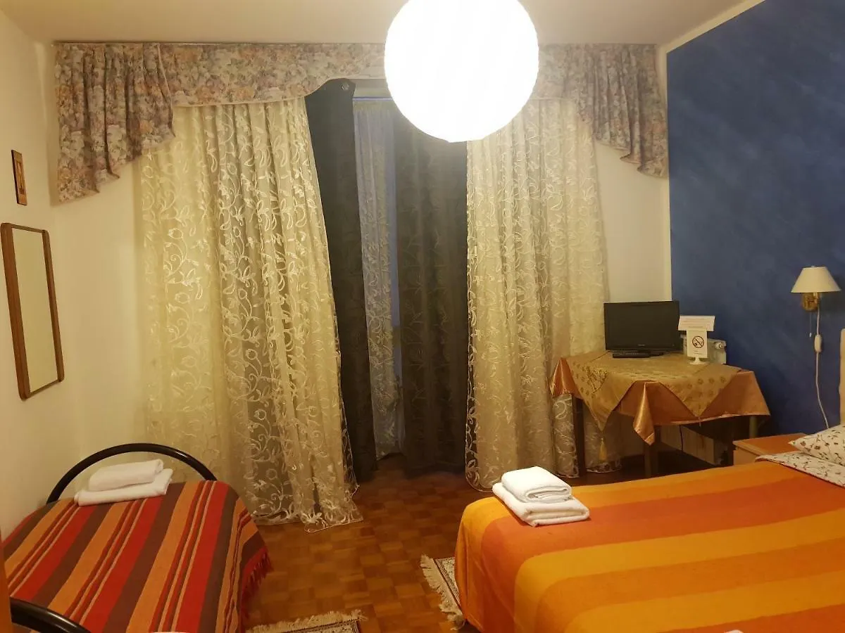 B&B Magica Venezia Mestre 3*,
